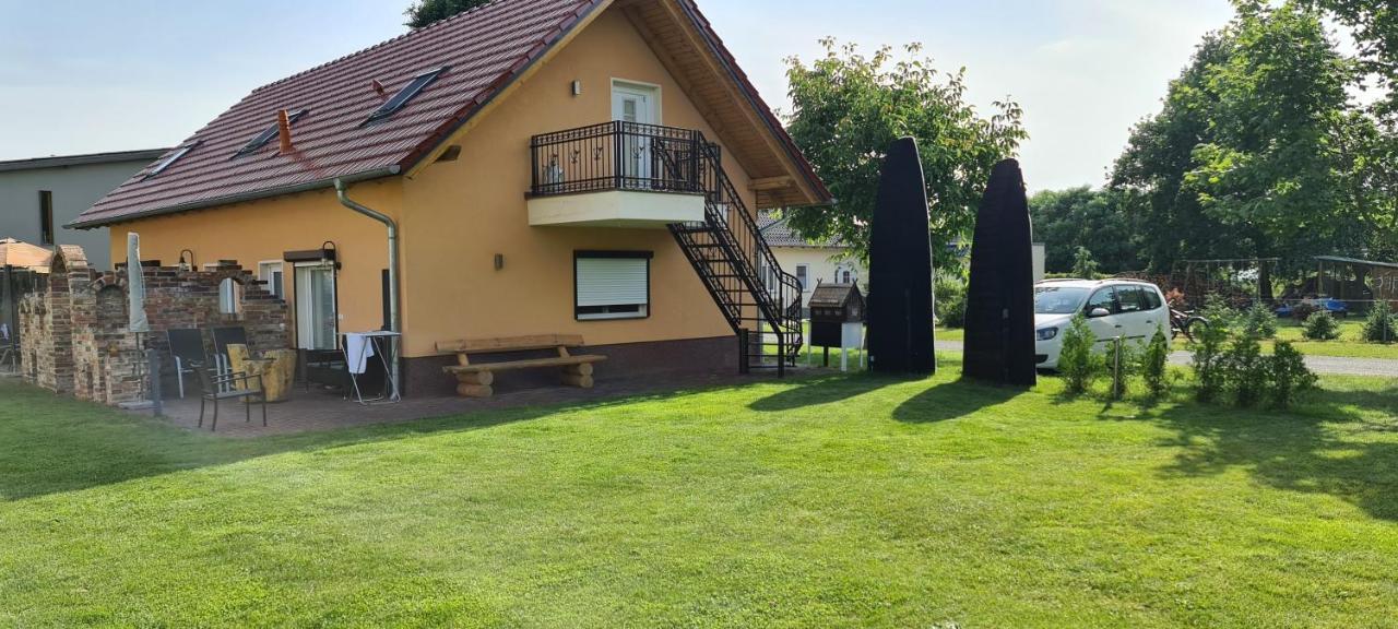Ferienwohnung Am Muehlstein ลึบเบิน ภายนอก รูปภาพ
