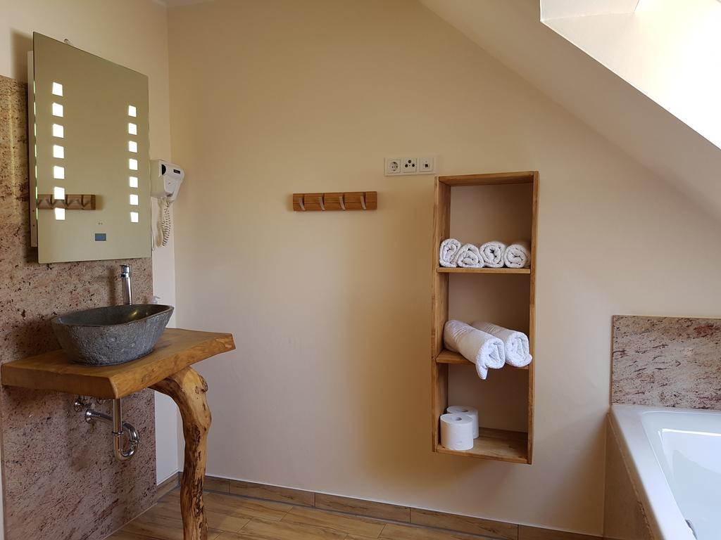 Ferienwohnung Am Muehlstein ลึบเบิน ภายนอก รูปภาพ