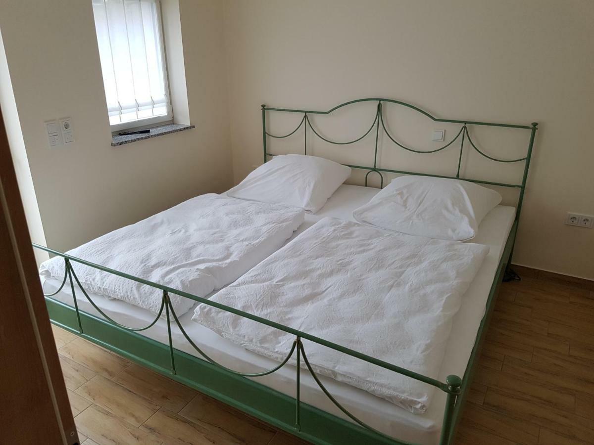 Ferienwohnung Am Muehlstein ลึบเบิน ภายนอก รูปภาพ