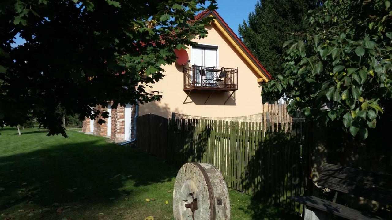 Ferienwohnung Am Muehlstein ลึบเบิน ภายนอก รูปภาพ
